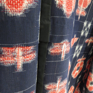 ウール着物 単衣 遠州椿模様 織り文様 バチ衿 紺色 カジュアルきもの 仕立て上がり 身丈157cm