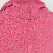 Load image into Gallery viewer, 江戸小紋 鮫文 赤桃色 袷 広衿 紋なし 正絹 カジュアル 仕立て上がり着物 身丈158cm