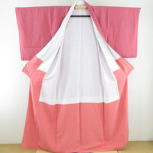 Load image into Gallery viewer, 江戸小紋 鮫文 赤桃色 袷 広衿 紋なし 正絹 カジュアル 仕立て上がり着物 身丈158cm