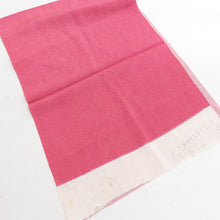 Load image into Gallery viewer, 江戸小紋 鮫文 赤桃色 袷 広衿 紋なし 正絹 カジュアル 仕立て上がり着物 身丈158cm