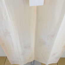 Load image into Gallery viewer, 襦袢 花籠地紋 暈し 薄桃橙色 正絹 バチ衿 袖無双 長襦袢 仕立て上がり 女性着物用 身丈125cm