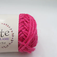 Load image into Gallery viewer, 毛糸 ジュートラメ 黄麻糸 日本製 サマーヤーン 色番104×5玉 1玉25g 糸長約22m 並太 春夏毛糸 桃色 編み物 ハンドメイド 未使用品