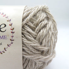 Load image into Gallery viewer, 毛糸 ジュートラメ 黄麻糸 日本製 色番110×5玉 色番105×2玉 色番107×3玉 1玉25g 糸長約22m 並太 春夏毛糸 白色 薄茶色 青色 未使用品