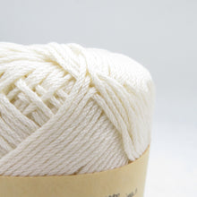 Load image into Gallery viewer, SKIYARN スキーヤーン 毛糸 スキー スーピマコットン 色番5002×2玉 色番5004×2玉 1玉30g 糸長約98m 綿100% 春夏毛糸 白色 茶色 手編み糸 未使用品