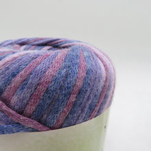 Load image into Gallery viewer, 毛糸 コットンテープカラフル 10玉セット 1玉25g巻 約67m 元廣 綿 アクリル 春夏毛糸 テープヤーン 青色 緑色 未使用品