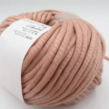 Load image into Gallery viewer, 毛糸 Daily yarn「cocon ココン」オカダヤ okadaya 2番色×2玉 12番色×3玉 1玉40g巻 約42m バニラクリーム ブリスフルピンク 春夏毛糸 リリヤーン 未使用品