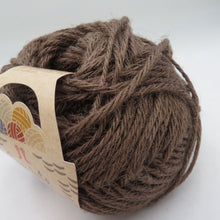 Load image into Gallery viewer, ハマナカ 毛糸 エコジュート 6玉セット 黄麻糸100% 日本製 サマーヤーン 1玉40g 糸長約55m 並太 春夏毛糸 未使用品