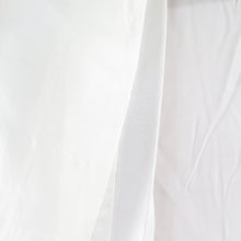 Load image into Gallery viewer, 色無地 袷 広衿 薄桃紫色 雲取り地紋入り 正絹 一つ紋 木瓜紋 仕立て上がり着物 身丈155cm