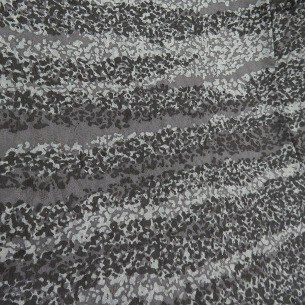 小紋 大久保玄才 そめのざ玄才 たたき染め文様 袷 広衿 灰色 黒色 正絹