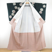 Load image into Gallery viewer, アンティーク 御召 薔薇柄 緑色 袷 広衿 正絹 昭和レトロ 紋なし 昔着物 身丈157cm