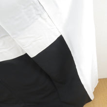 Load image into Gallery viewer, 黒留袖 箔 刺繍 菊に牡丹文様 正絹 比翼付 桔梗紋 作家物 落款付 袷 広衿 礼装着物 フォーマル 仕立て上がり 身丈160cm