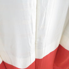 Load image into Gallery viewer, 紬 着物 琉球花織 格子文様 浮き織 袷 広衿 灰色 正絹 カジュアル着物 仕立て上がり 身丈153cm