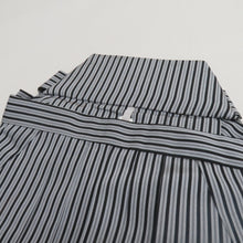 Load image into Gallery viewer, 袴 男性用 馬乗袴 紐下約83cm ポリエステル 洗える 黒色 灰色 縞文様 男物はかま 礼装 仕立て上がり