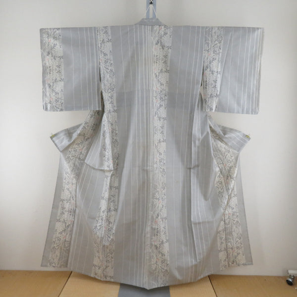 紬 着物 白大島紬 単衣 縦縞に草花模様 広衿 白色x赤色 正絹