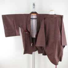 画像をギャラリービューアに読み込む, 着物コート 紬地 道中着 2枚セット 赤色 黒色 格子 和装コート 正絹 織文様 ちりよけ 身丈88cm 未使用品