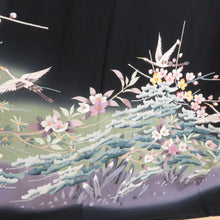 画像をギャラリービューアに読み込む, 本加賀友禅 黒留袖 小田美知代 鶴に四季花文様 正絹 袷 広衿 比翼付 落款入 作家物 本場加賀友禅染 礼装着物 フォーマル 仕立て上がり 身丈157cm