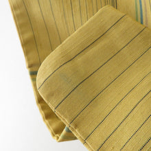 画像をギャラリービューアに読み込む, 紬 着物 縞に四角文様 袷 広衿 からし色 正絹 カラー胴裏 カジュアル 仕立て上がり 身丈156cm