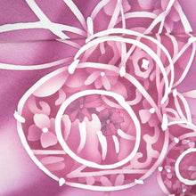 画像をギャラリービューアに読み込む, 付下げ 鼓文様 袷 広衿 紫色 正絹 一つ紋 蔦紋 仕立て上がり カジュアル着物 身丈155cm