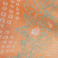 Load image into Gallery viewer, Komon total aperture chrysanthemum, lined bee collar orange silk -tailed Casual kimono 157cm
