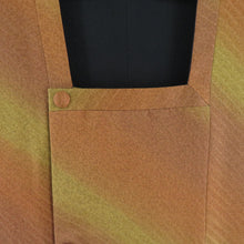 画像をギャラリービューアに読み込む, 道行 津室道雄 正絹 リバーシブル 斜めぼかし 黄土色 黒色 作家物 和装コート 袷仕立て 着物用 身丈90cm