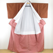 Load image into Gallery viewer, 紬 着物 節紬織 斜め格子 橙茶色 正絹 袷 広衿 カジュアル 仕立て上がり着物 身丈159cm