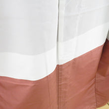 Load image into Gallery viewer, 紬 着物 節紬織 斜め格子 橙茶色 正絹 袷 広衿 カジュアル 仕立て上がり着物 身丈159cm