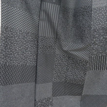 画像をギャラリービューアに読み込む, 御召 織文様 伊勢型織 織座小紋 正絹 灰黒色 袷 広衿 紋なし カジュアル 仕立て上がり着物 丹後ちりめん 身丈158cm
