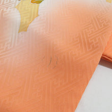 Load image into Gallery viewer, 訪問着 金駒刺繍 箔 菊文様 紗綾型地紋 橙色 袷 広衿 正絹 紋なし 仕立て上がり着物 身丈160cm