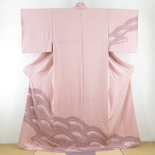 Load image into Gallery viewer, 訪問着 絞り 波文様 薄紫色 紗綾型地紋 袷 広衿 正絹 一つ紋 蔦紋 仕立て上がり着物 身丈165cm