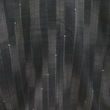 画像をギャラリービューアに読み込む, 紬 着物 縦柄模様 黒色x灰色 袷 広衿 正絹 カジュアル着物 仕立て上がり 身丈151cm