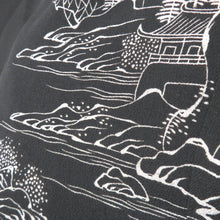 Load image into Gallery viewer, Antique Black Yudezo Sneak Pure Silk Both Completed Scenery Wide Retro Retro Roman Roman Kimonake Remake Kimono One Piece 150.5cm