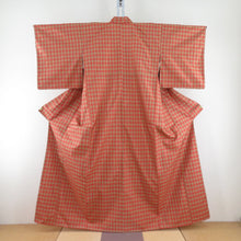 画像をギャラリービューアに読み込む, 紬 着物 市松模様 正絹 薄茶色xオレンジ色 袷 広衿 カジュアル 仕立て上がり着物 身丈156cm