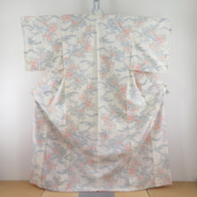 画像をギャラリービューアに読み込む, 紬 着物 紬 風景模様 クリーム色x灰色xオレンジ色 正絹 袷 バチ衿 カジュアル 仕立て上がり着物 身丈163cm