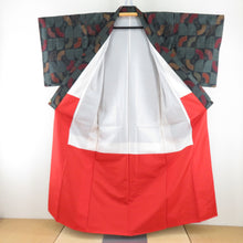 画像をギャラリービューアに読み込む, 紬 着物 大島紬 市松に扇子模様 黒色x深緑色x多色 正絹 袷 バチ衿 カジュアル 仕立て上がり着物 身丈156cm