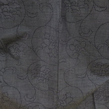画像をギャラリービューアに読み込む, 紬 着物 唐草花模様 紺色x灰色 正絹 袷 バチ衿 カジュアル 仕立て上がり着物 身丈158cm