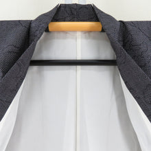 画像をギャラリービューアに読み込む, 紬 着物 唐草花模様 紺色x灰色 正絹 袷 バチ衿 カジュアル 仕立て上がり着物 身丈158cm