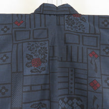 画像をギャラリービューアに読み込む, 紬 着物 幾何学模様に花模様 紺色x黒色x赤色 正絹 袷 バチ衿 カジュアル 仕立て上がり着物 身丈161cm