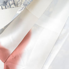 画像をギャラリービューアに読み込む, 紬 着物 雲取りに風景模様 クリーム色x灰色 正絹 袷 広衿 カジュアル 仕立て上がり着物 身丈156cm