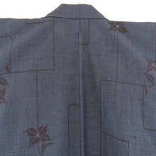 画像をギャラリービューアに読み込む, 紬 着物 幾何学模様に花 紺色x黒色 正絹 袷 広衿 カジュアル 仕立て上がり着物 身丈159cm