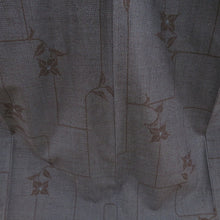 画像をギャラリービューアに読み込む, 紬 着物 幾何学模様に花 紺色x黒色 正絹 袷 広衿 カジュアル 仕立て上がり着物 身丈159cm