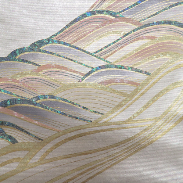 袋帯 正絹 螺鈿入り 波模様 パール系 ゴールドｘ白ｘピンクベージュｘ多色 お太鼓柄 正絹 仕立て上がり 着物帯 長さ440cm 【キモノオフ野々市若松店】 袋帯 正絹 螺鈿入り 波模様 パール系 ゴールドx白xピンクベージュx