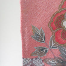 Load image into Gallery viewer, Komon Fogi flower pattern blur dyed blue x pink foil with pink foil Saaya -shaped ground crest x silver lined wide collar pure silk
