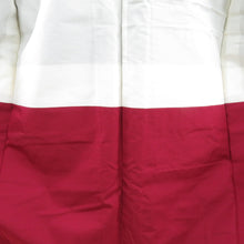 画像をギャラリービューアに読み込む, 紬着物 紺色x赤色 花模様 正絹 袷 バチ衿 カジュアル 仕立て上がり着物 身丈157cm