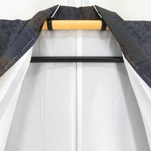 Load image into Gallery viewer, 紬 着物 葡萄模様 黒色x青色x黄色 袷 広衿 正絹 仕立て上がり カジュアル 身丈159cm