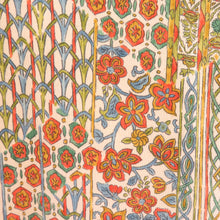 Load image into Gallery viewer, 小紋 和更紗切嵌染め模様 黄緑色xオレンジ色x多色 袷 広衿 正絹 仕立て上がり カジュアル着物 身丈156cm