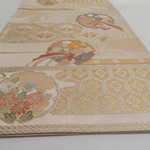 Load image into Gallery viewer, 袋帯 雪輪に鳳凰紋様 金糸x銀糸 ゴールドxベージュ色x多色  六通柄 正絹 仕立て上がり 着物帯 長さ416cm