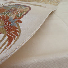 Load image into Gallery viewer, 袋帯 雪輪に鳳凰紋様 金糸x銀糸 ゴールドxベージュ色x多色  六通柄 正絹 仕立て上がり 着物帯 長さ416cm