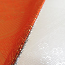 Load image into Gallery viewer, 袋帯 佐賀錦 金糸銀糸 菱型模様 リバーシブル オレンジ色x白色 全通柄 正絹 仕立て上がり 長さ448cm