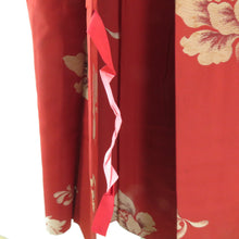 Load image into Gallery viewer, 着物コート アンティーク 昔道行 絹 赤色 薔薇模様 レトロ 身丈107cm