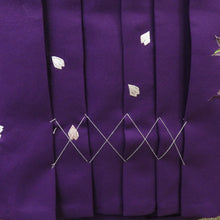 画像をギャラリービューアに読み込む, 子供着物 女児用 袴 紫色 桜刺繍 蝶刺繍 ポリエステル 女の子用 紐下70.5cm スカート型 行燈型 卒園式 発表会 コスプレ  未使用品